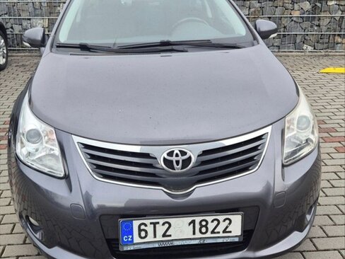 Toyota Avensis Sedan / Limuzína 2,0 l 93 kw