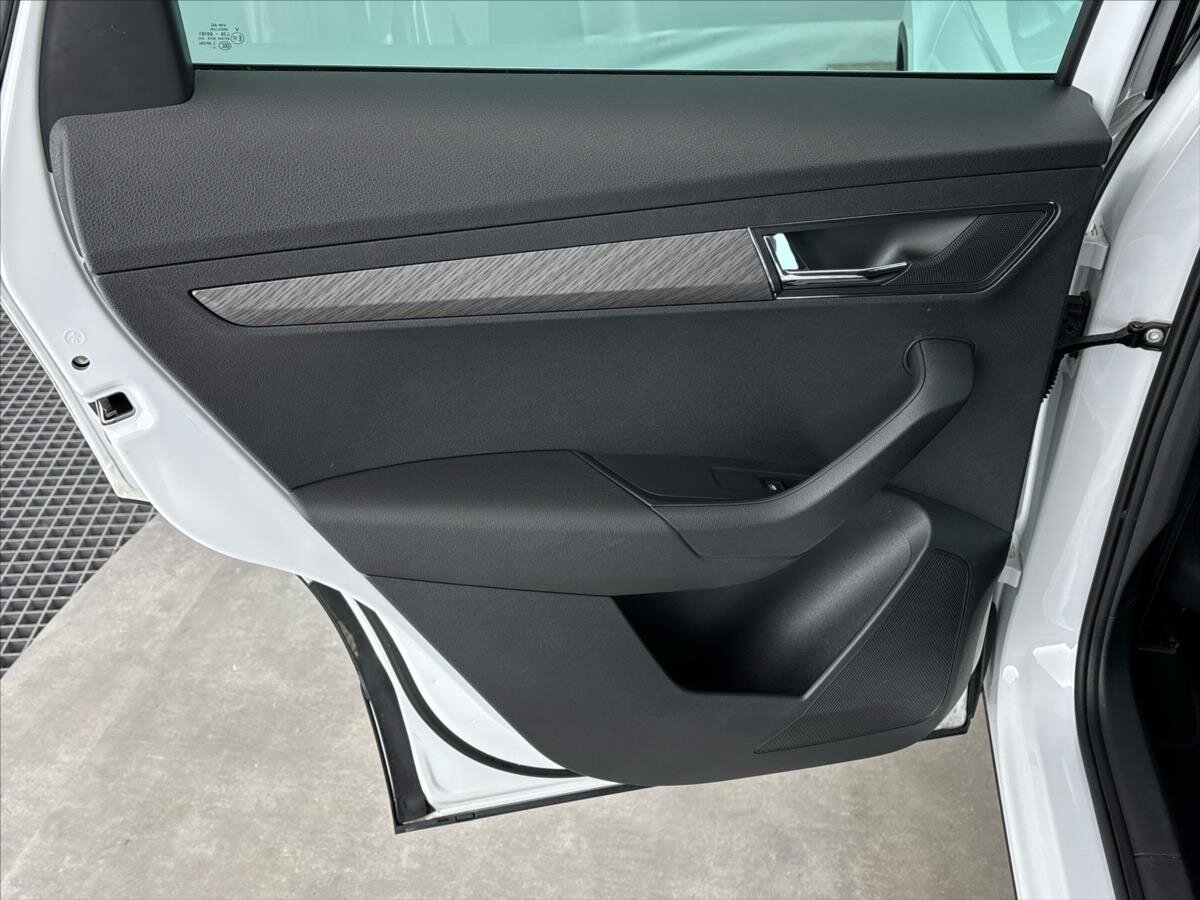 Škoda Karoq SUV / Terénní 1,5 l 110 kw