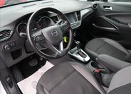 Opel Crossland X 9