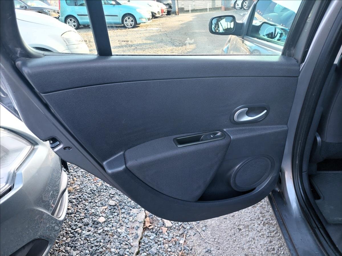 Renault Clio Kombi 1,1 l 74 kw