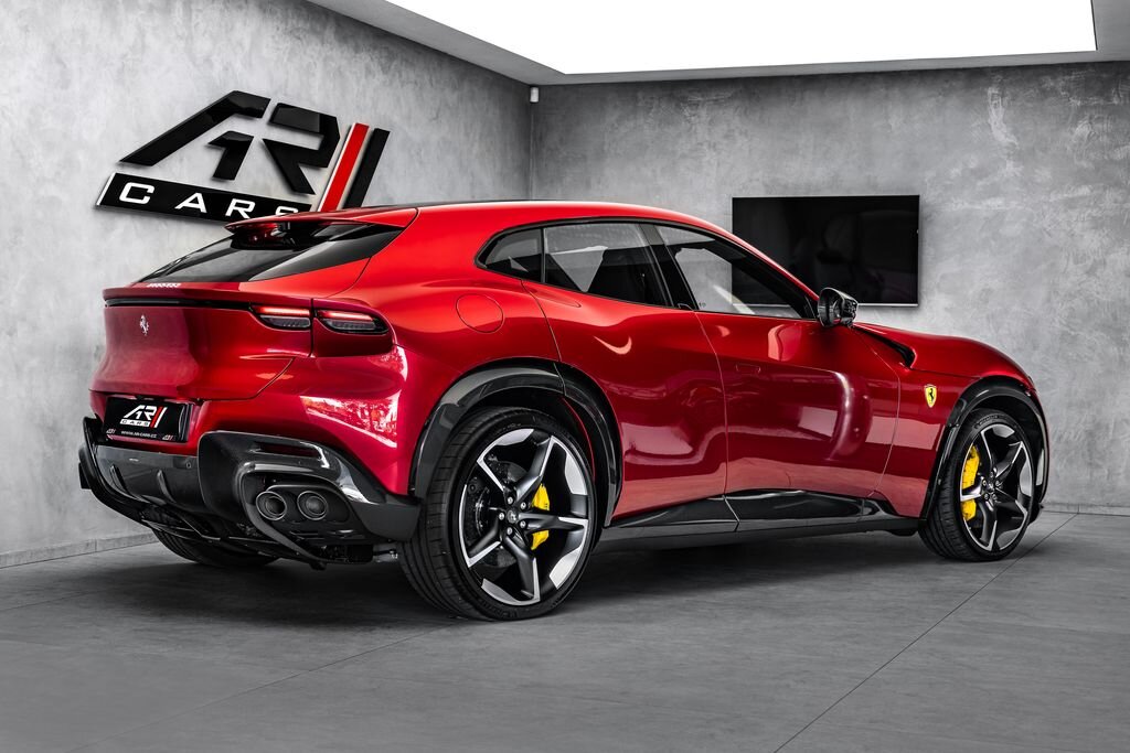 Ferrari Ostatní SUV / Terénní 6,5 l 529 kw