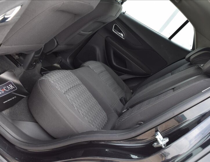 Opel Mokka SUV / Terénní 1,4 l 103 kw