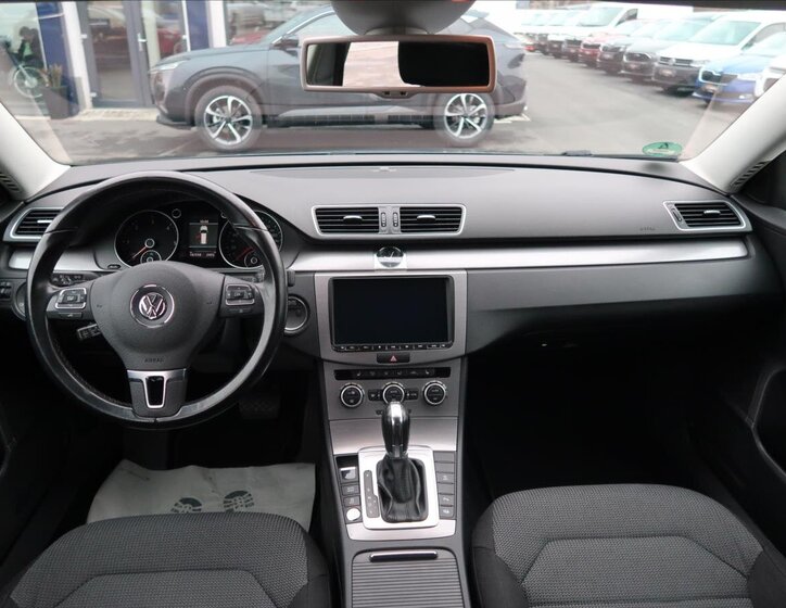 Volkswagen Passat Kombi 2,0 l 103 kw