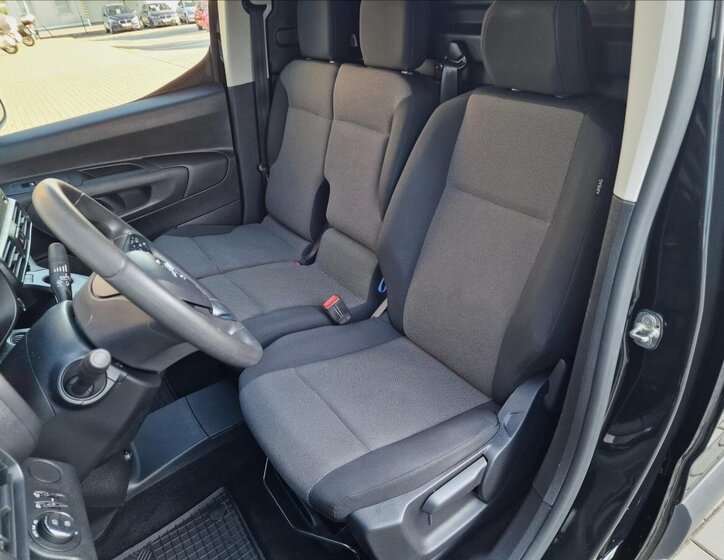 Opel Combo Skříň 1,5 l 75 kw