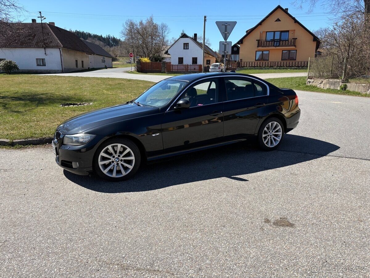 BMW Řada 3 Sedan / Limuzína 0,0 180 kw