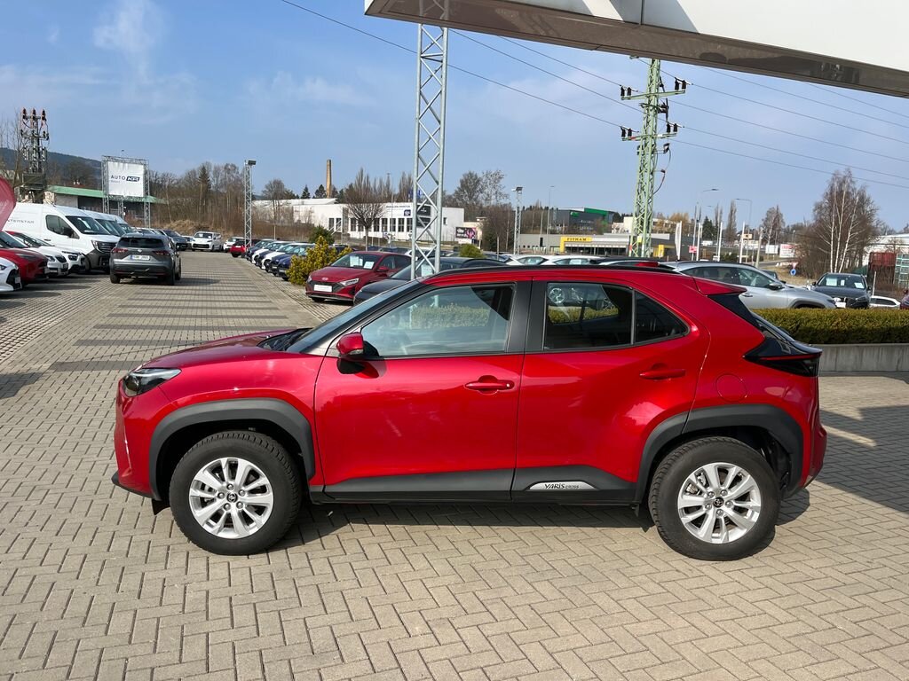 Toyota Yaris Cross SUV / Terénní 1,5 l 68 kw