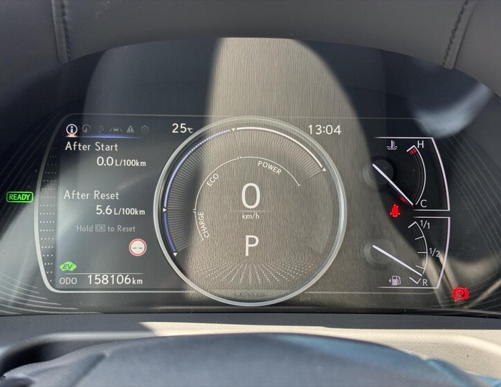 Lexus ES 300h Sedan / Limuzína 2,5 l 131 kw