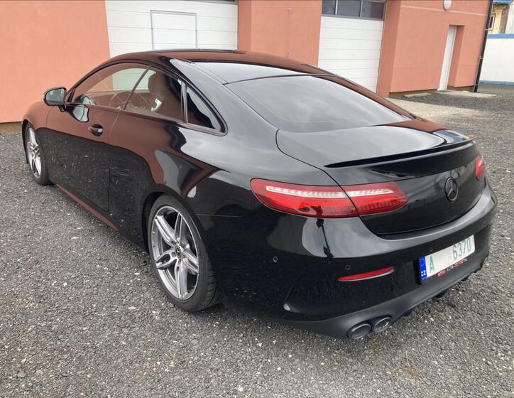 Mercedes-Benz Třídy E 4