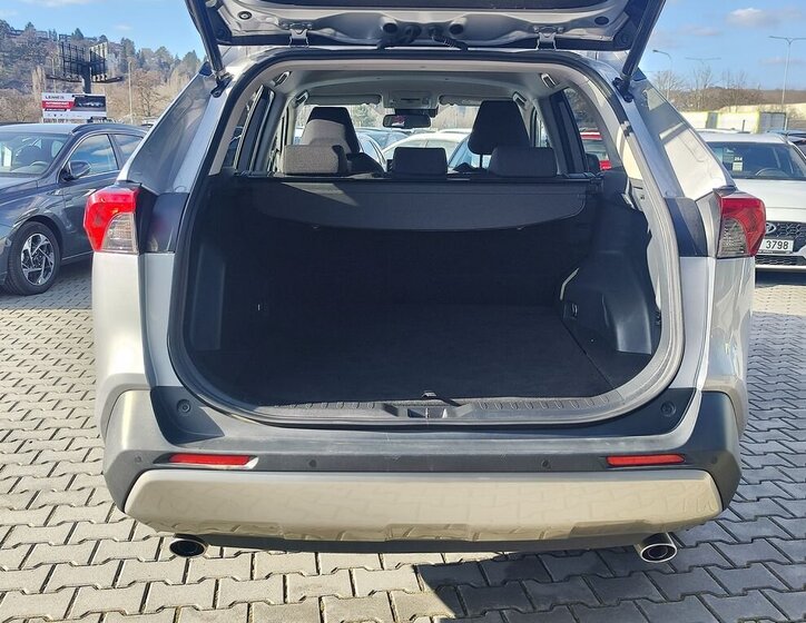Toyota RAV4 SUV 2,5 l 163 kw