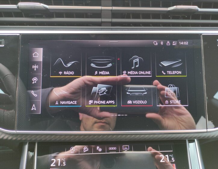 Audi Q8 SUV / Terénní 3,0 l 210 kw