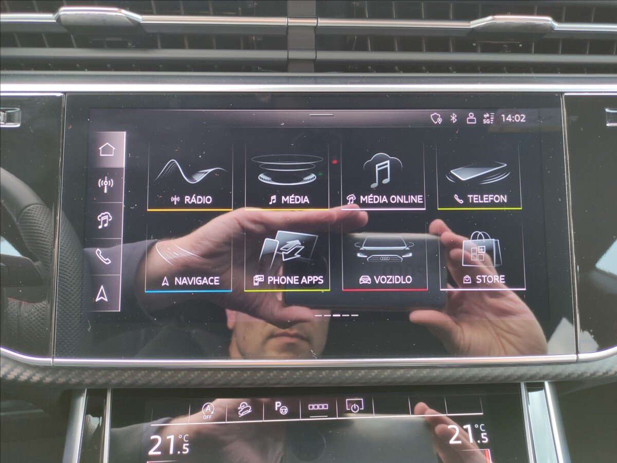 Audi Q8 SUV / Terénní 3,0 l 210 kw