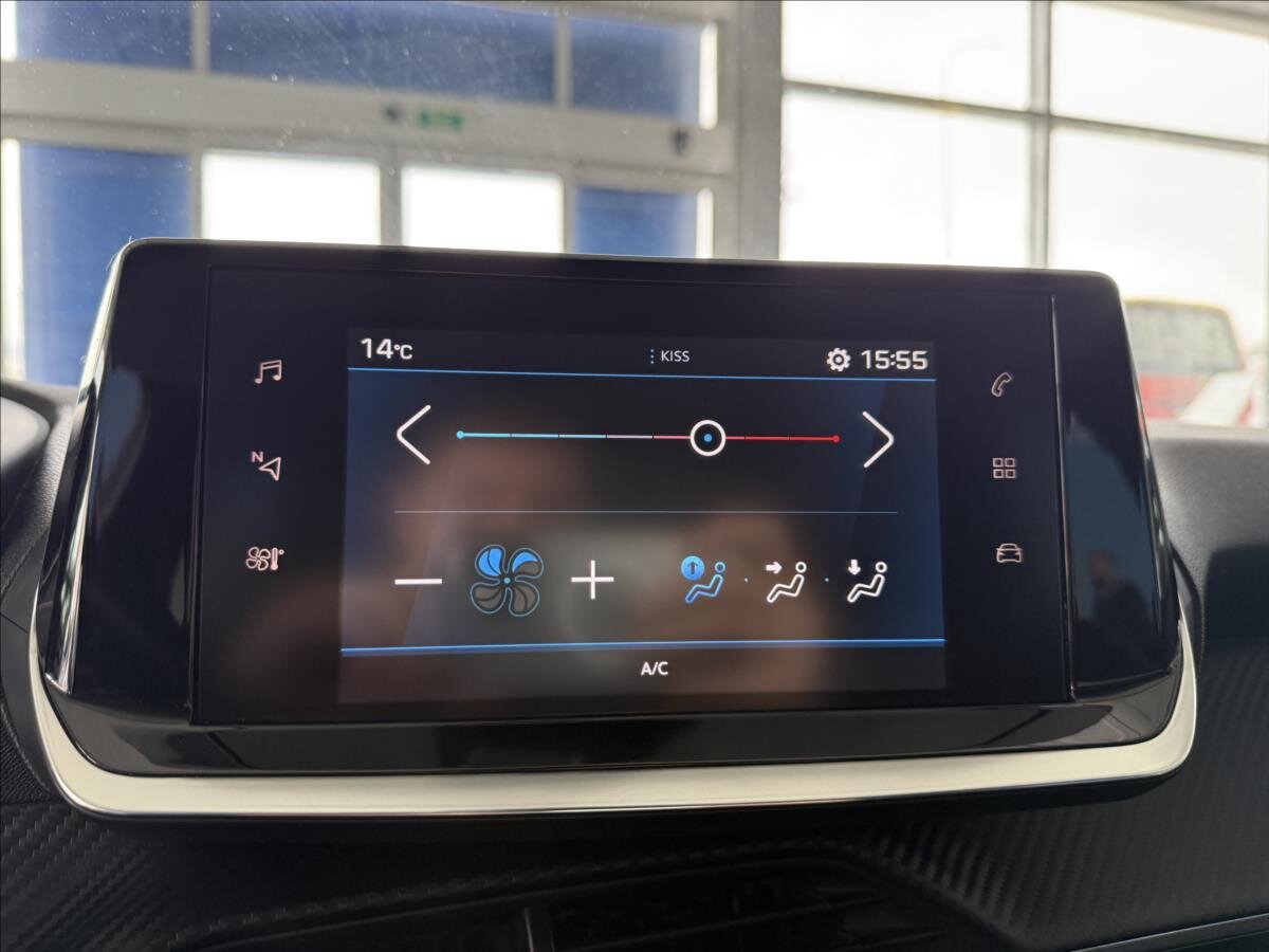 Peugeot 208 Hatchback 1,2 l 74 kw