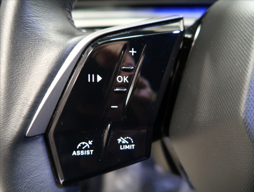 Peugeot 3008 SUV 1,2 l 100 kw