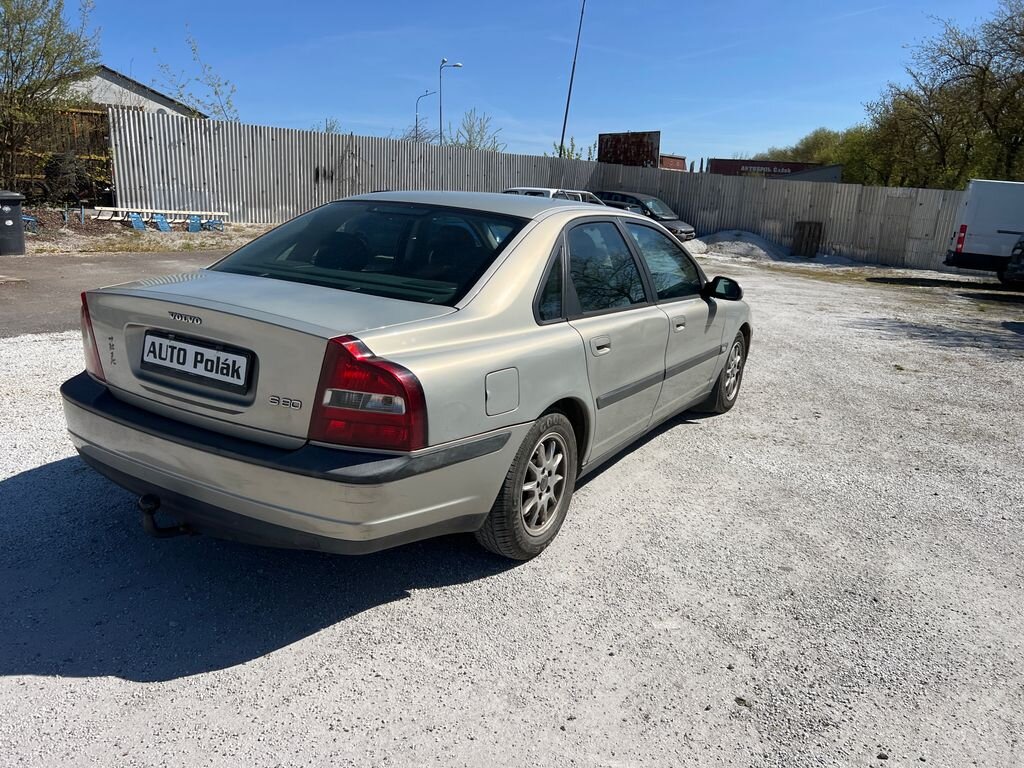 Volvo S80 Sedan / Limuzína 2,5 l 103 kw