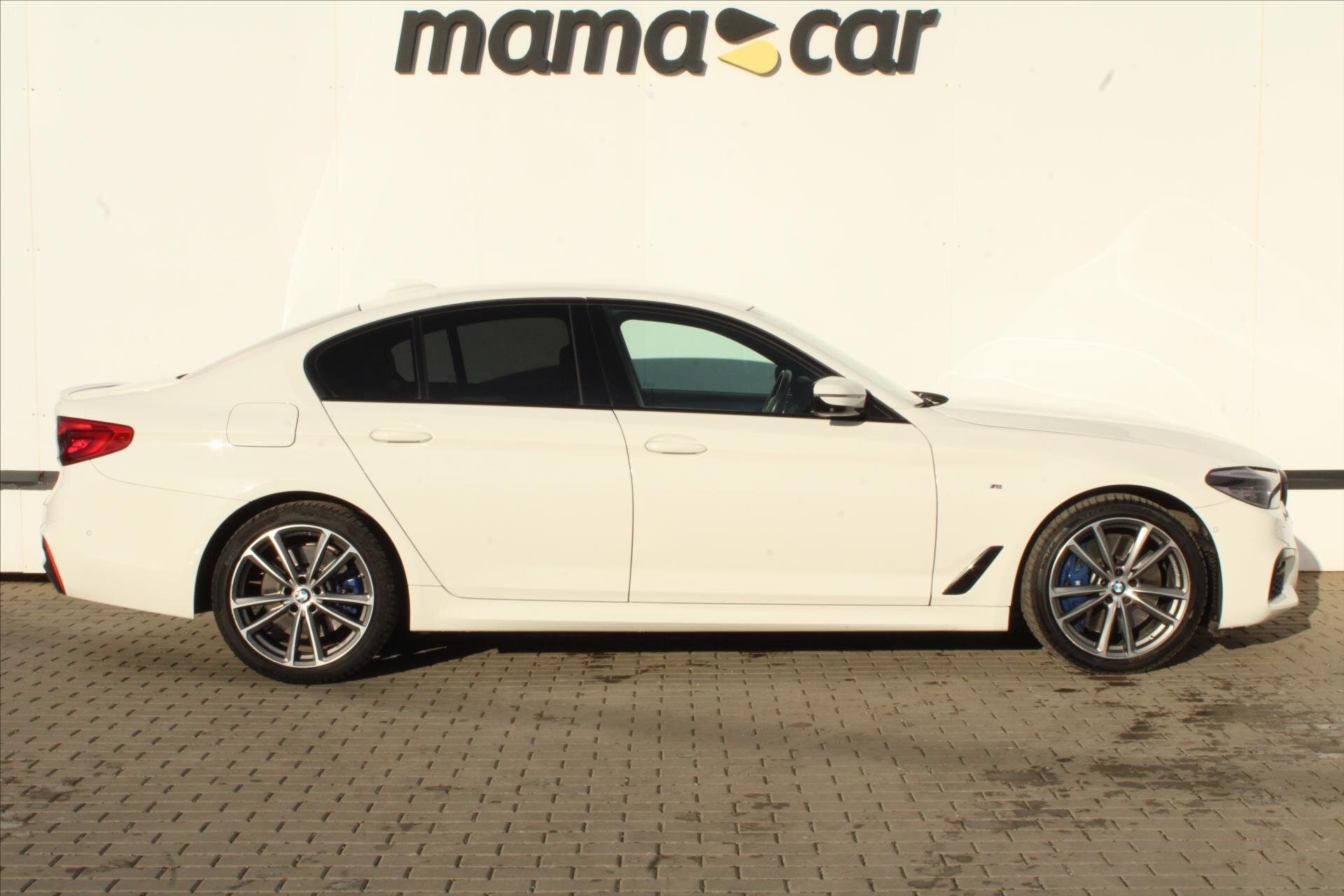 BMW Řada 5 Sedan 3,0 l 250 kw