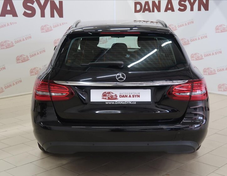 Mercedes-Benz Třídy C Kombi 1,6 l 118 kw