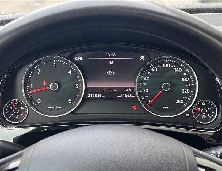 Volkswagen Touareg SUV / Terénní 3,0 l 150 kw