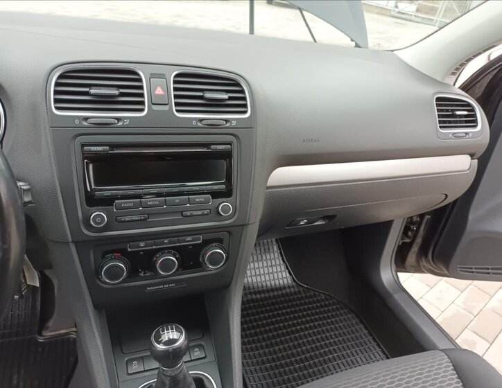 Volkswagen Golf Hatchback 1,2 l 77 kw