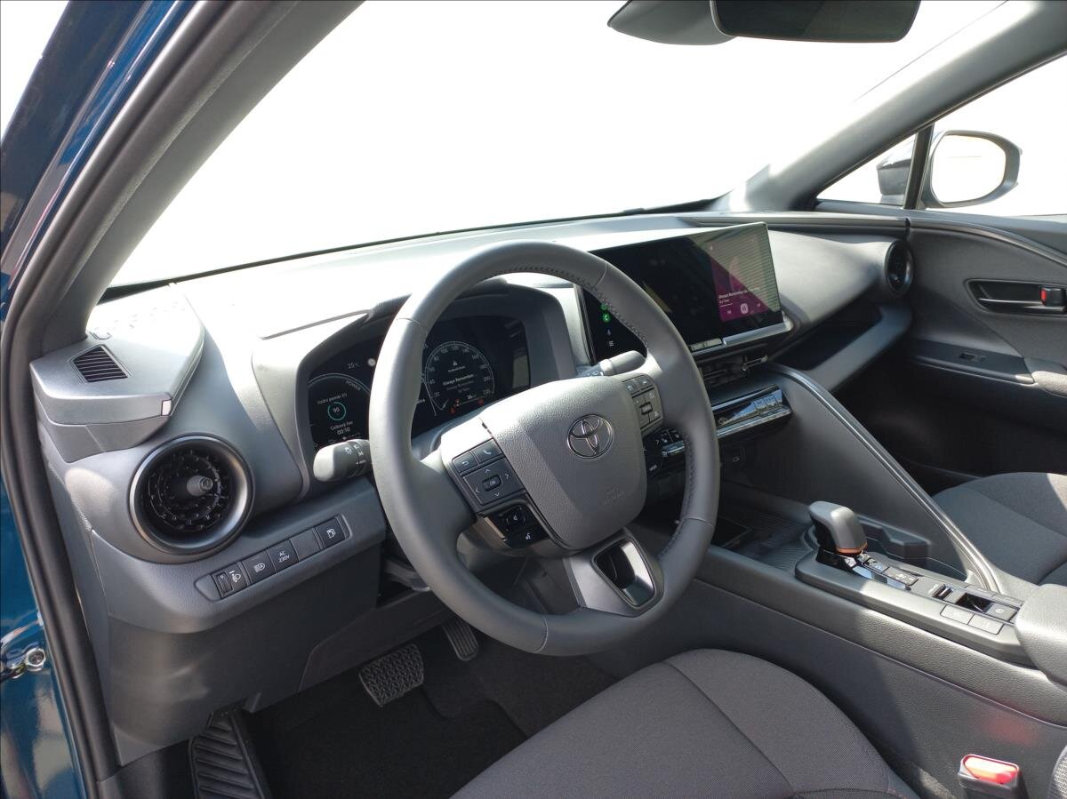 Toyota C-HR Hatchback 2,0 l 111 kw