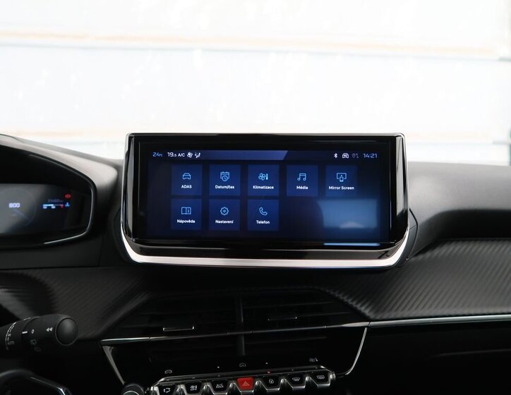 Peugeot 2008 SUV / Terénní 1,2 l 74 kw