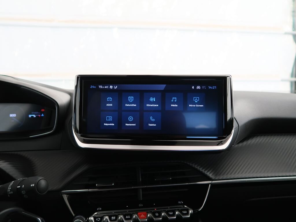 Peugeot 2008 SUV / Terénní 1,2 l 74 kw