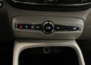Volvo XC40 19