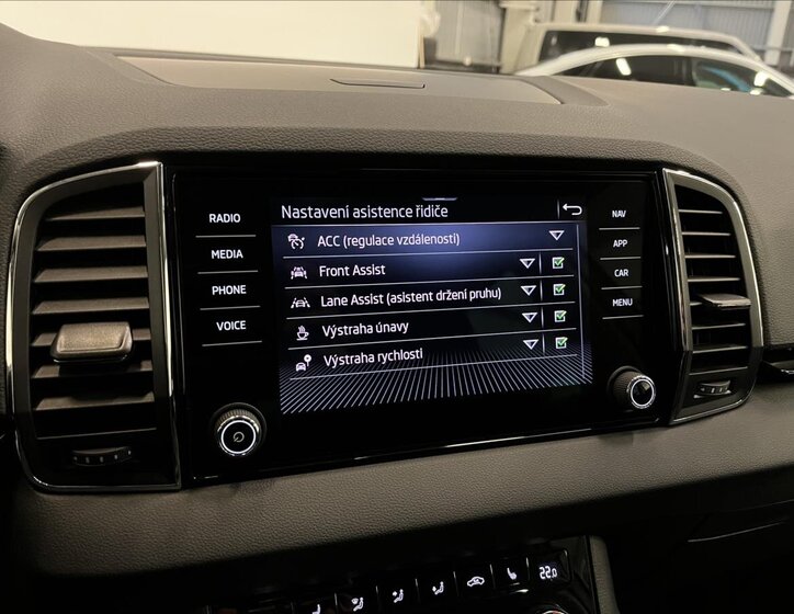 Škoda Karoq SUV / Terénní 1,5 l 110 kw