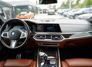 BMW X7 38