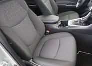 Toyota RAV4 SUV 2,5 l 131 kw