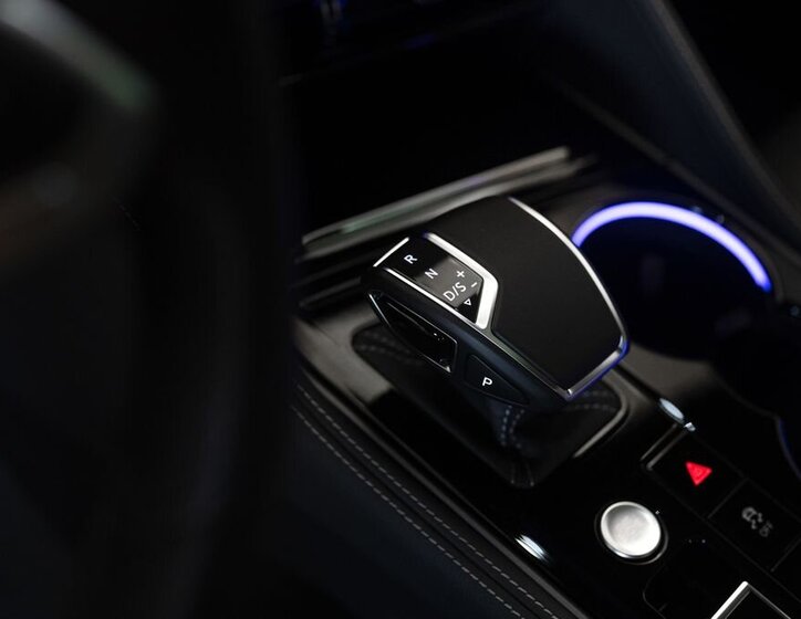 Volkswagen Touareg SUV / Terénní 3,0 l 210 kw