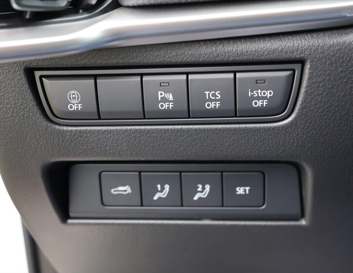Mazda CX-60 SUV / Terénní 3,3 l 187 kw