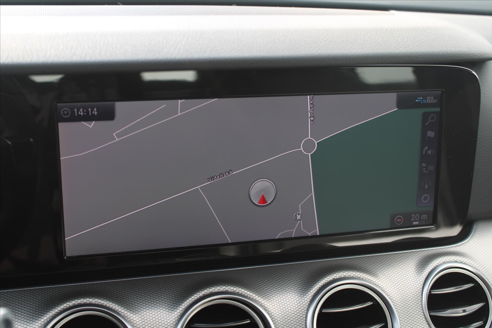 Mercedes-Benz Třídy E Sedan / Limuzína 2,0 l 155 kw