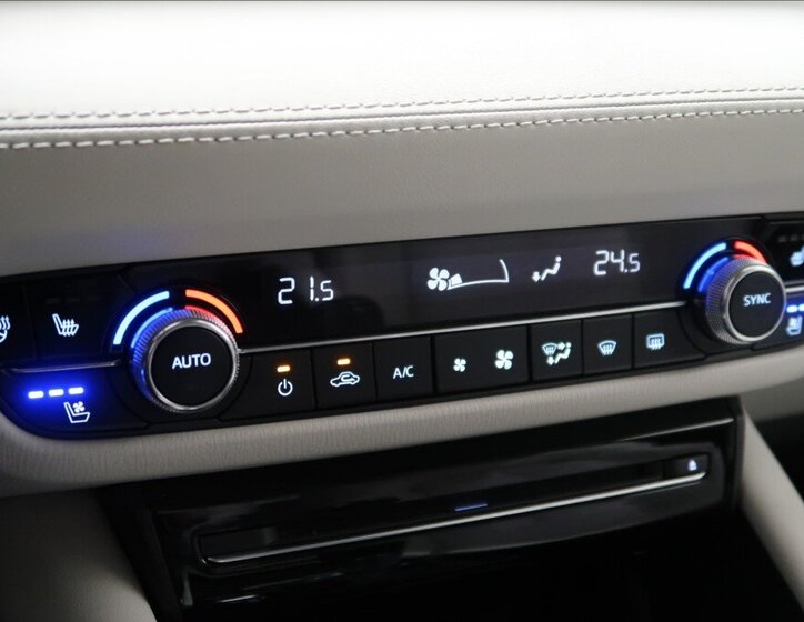 Mazda 6 Sedan / Limuzína 2,5 l 143 kw