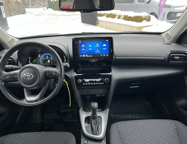 Toyota Yaris Cross 17