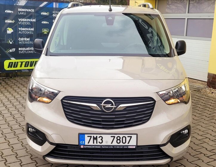 Opel Combo MPV 1,2 l 81 kw