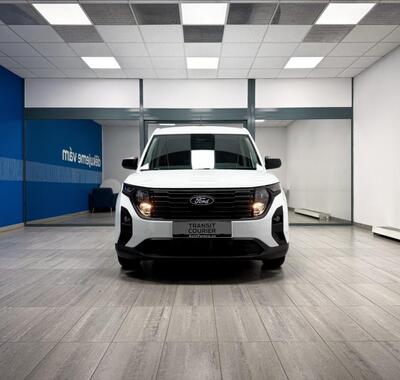 Ford Transit Courier 2