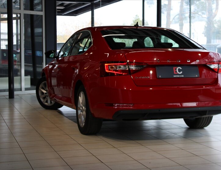 Škoda Superb Ostatní 2,0 l 110 kw