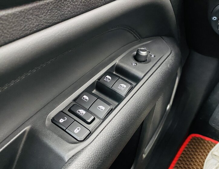 Jeep Compass Ostatní 1,3 l 132 kw