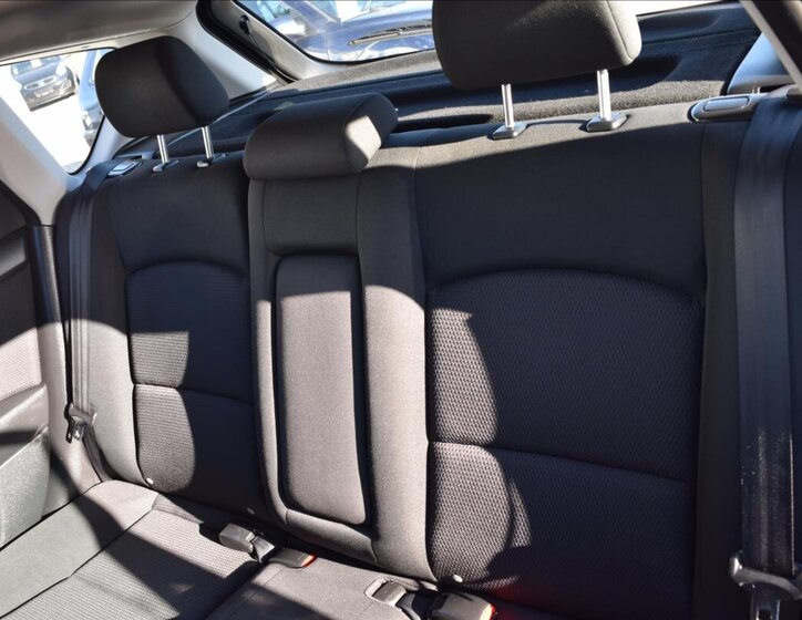 Mazda 3 Hatchback 1,3 l 62 kw