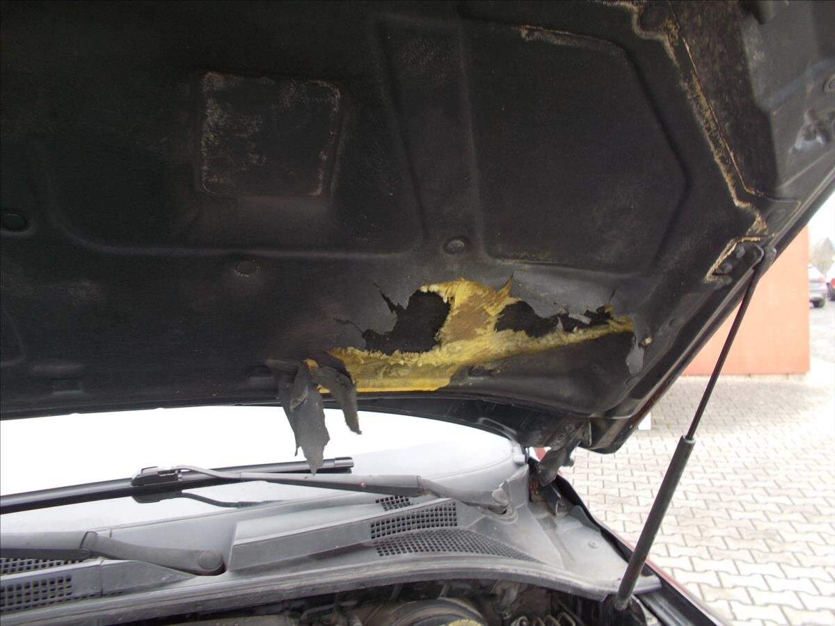 KIA Sorento SUV / Terénní 2,5 l 125 kw