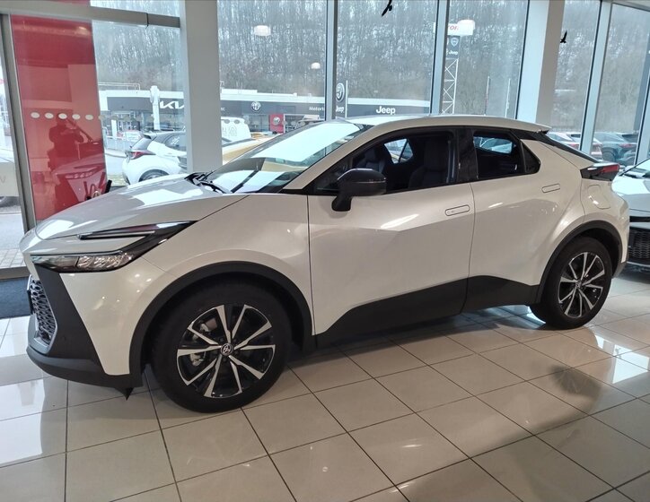 Toyota C-HR CUV 0,0 162 kw