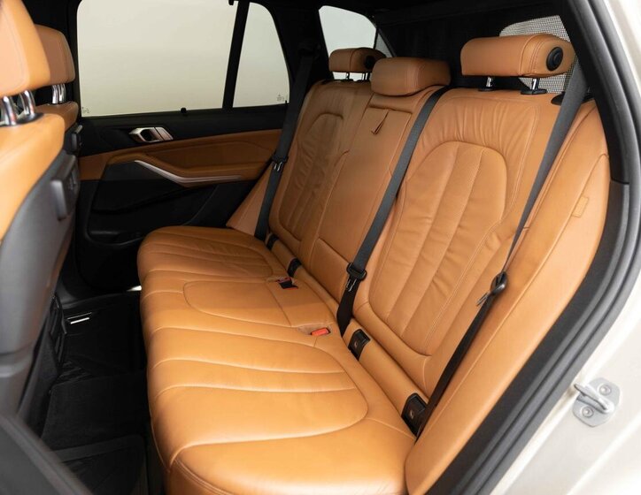 BMW X5 SUV 3,0 l 250 kw