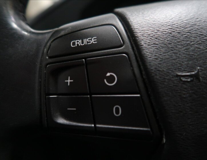 Volvo XC70 Kombi 2,4 l 136 kw