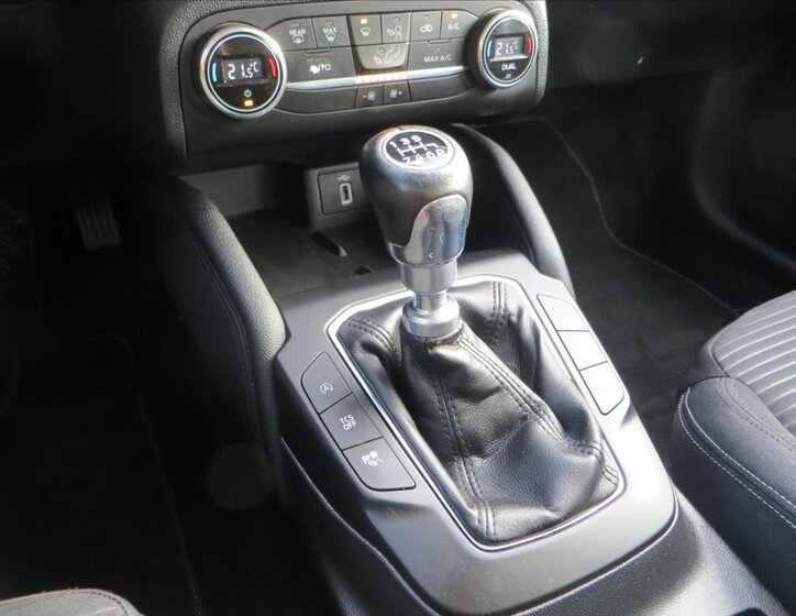 Ford Focus Kombi 999,0 114 kw