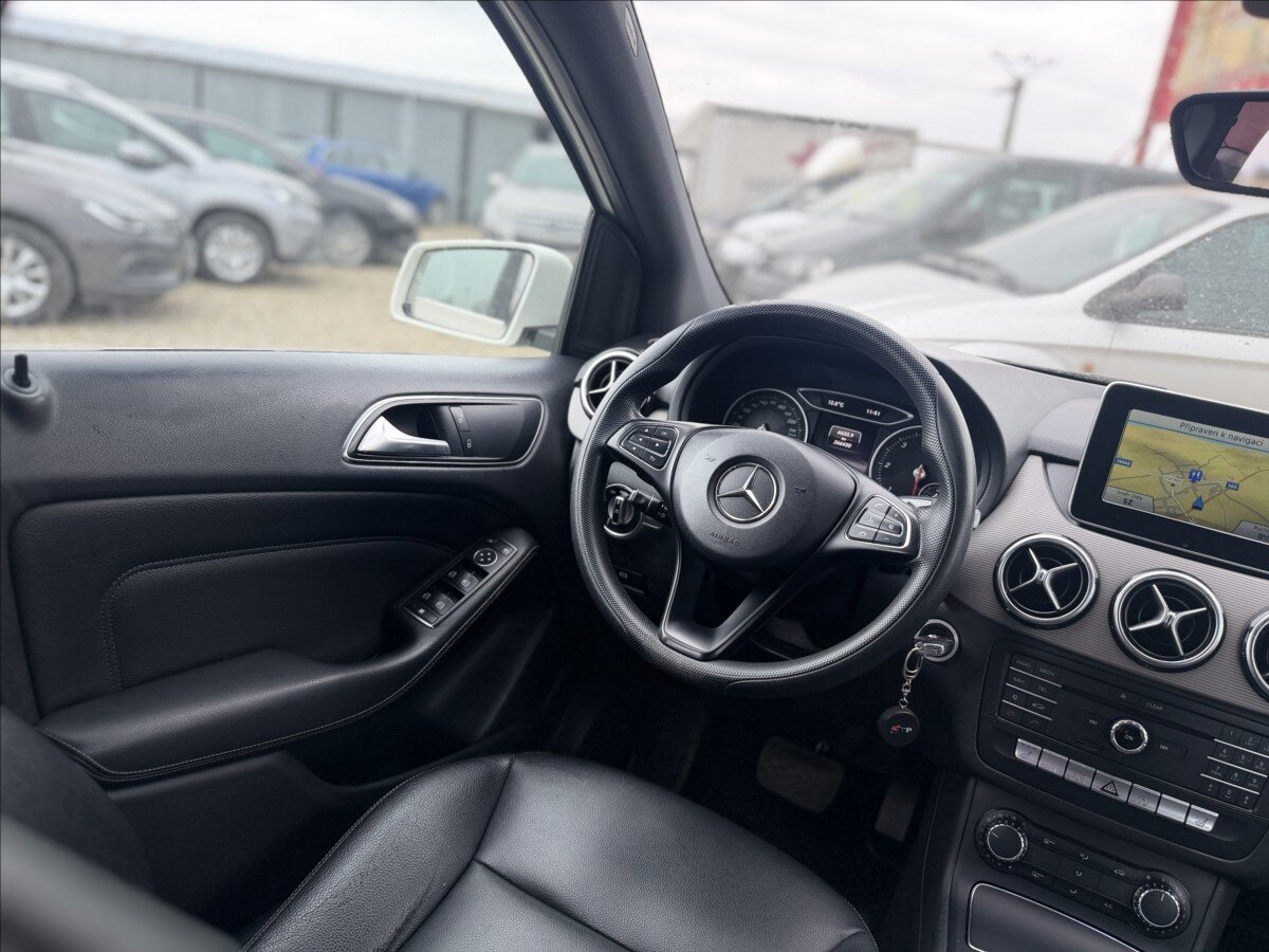 Mercedes-Benz Třídy B Kombi 1,5 l 80 kw