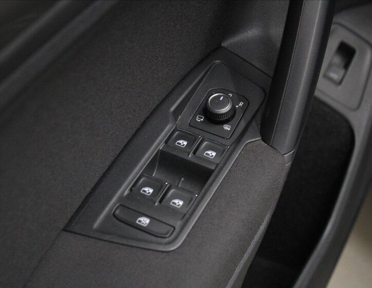 Volkswagen Tiguan SUV / Terénní 2,0 l 140 kw