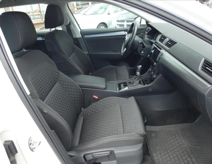 Škoda Superb Kombi 2,0 l 110 kw