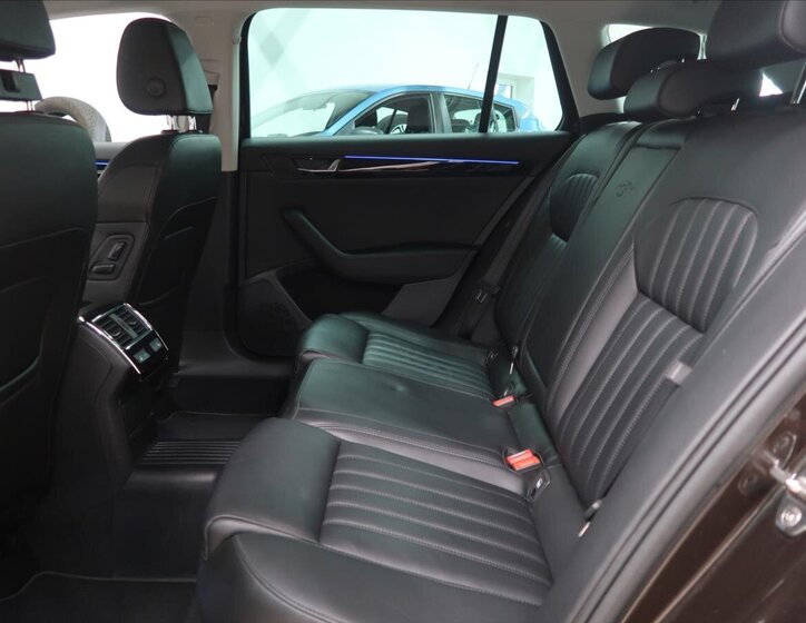 Škoda Superb Kombi 2,0 l 140 kw