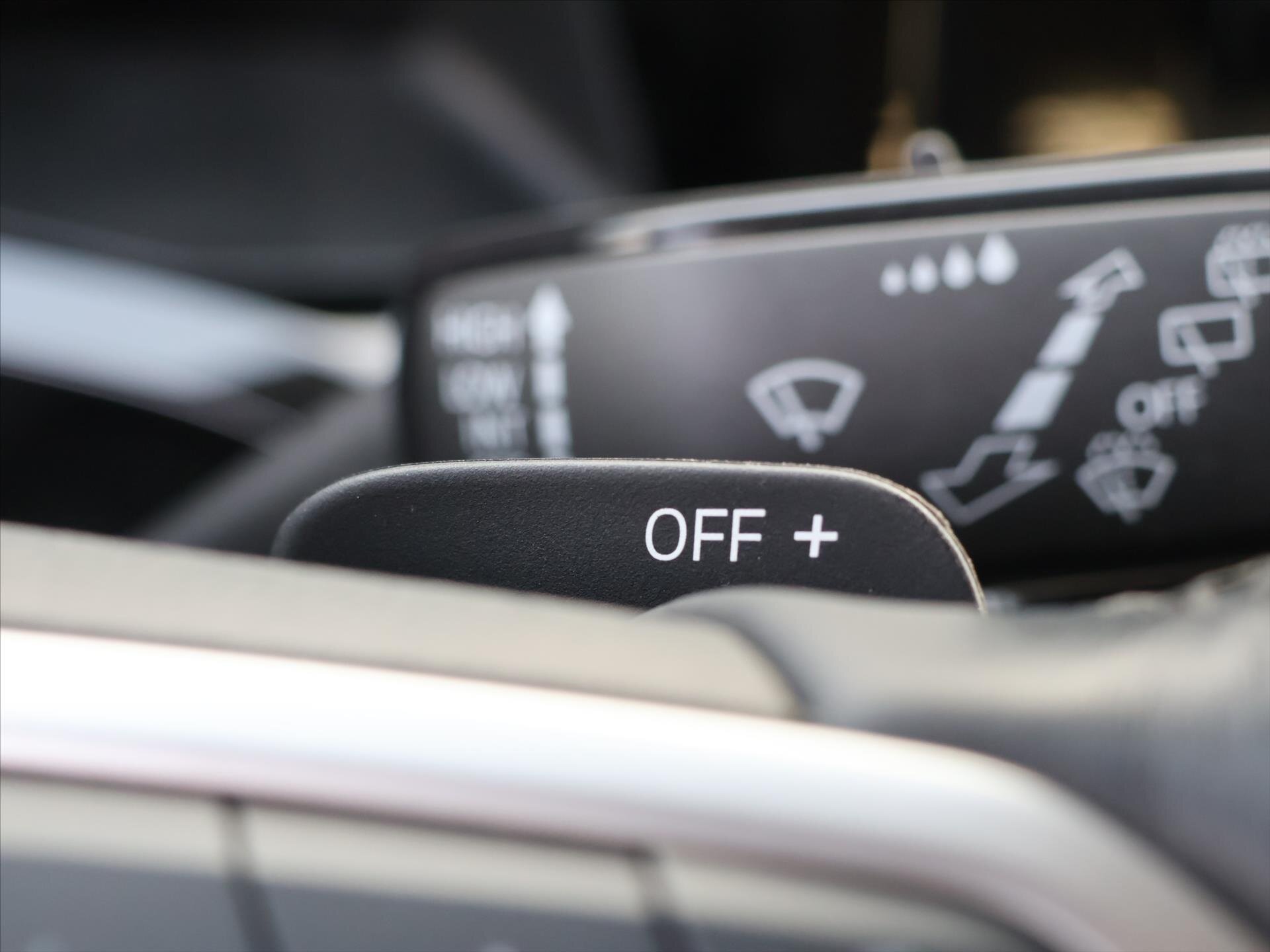 Volkswagen Multivan Kombi 1,4 l 110 kw