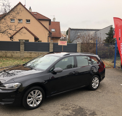 Volkswagen Golf 71